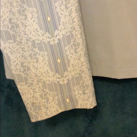 Over Blouse - Picture 2 of 2